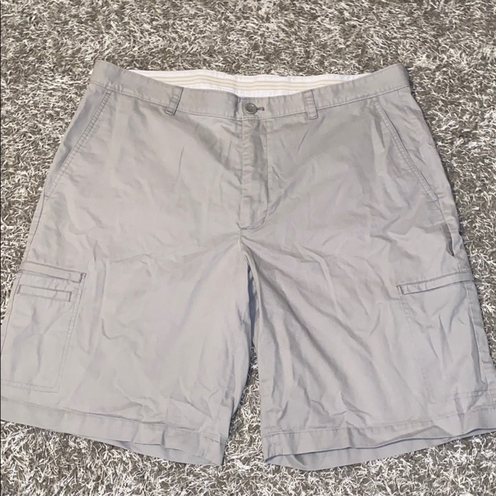 GREG NORMAN GREY SHORTS, SZ 38